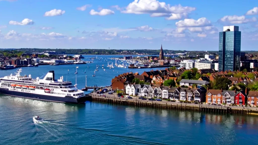 Chauffeur and Airport Transfer Pricing to and from Southampton, Hampshire.